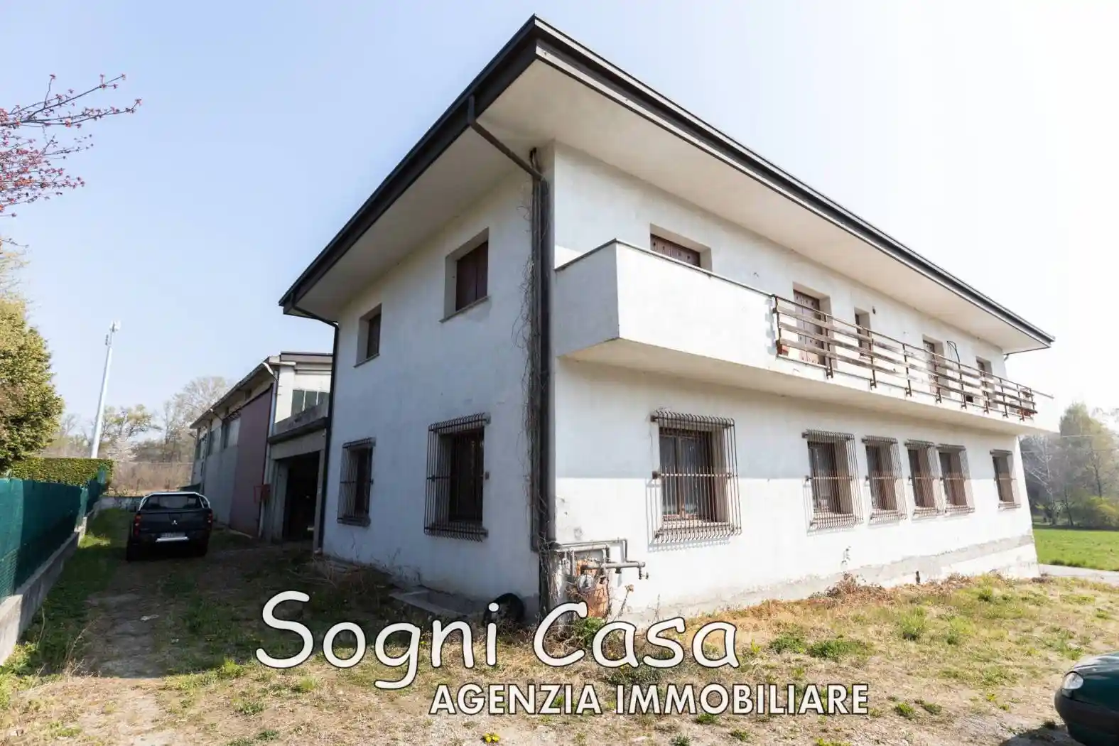 Villa in vendita a Agrate Conturbia