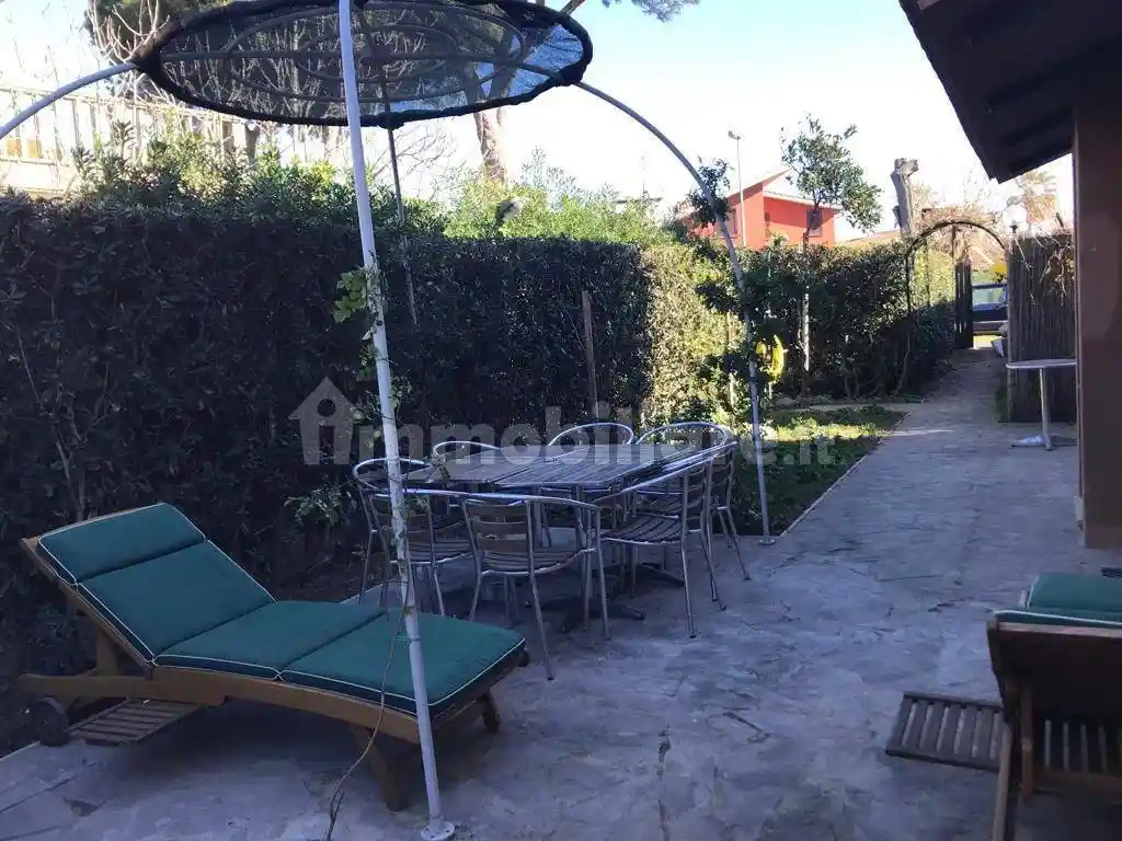 Villetta a schiera in affitto a Ladispoli