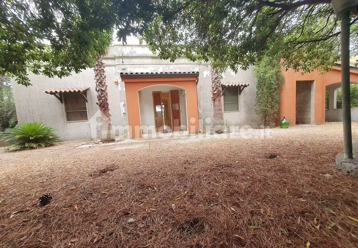 Villa in vendita a Parabita