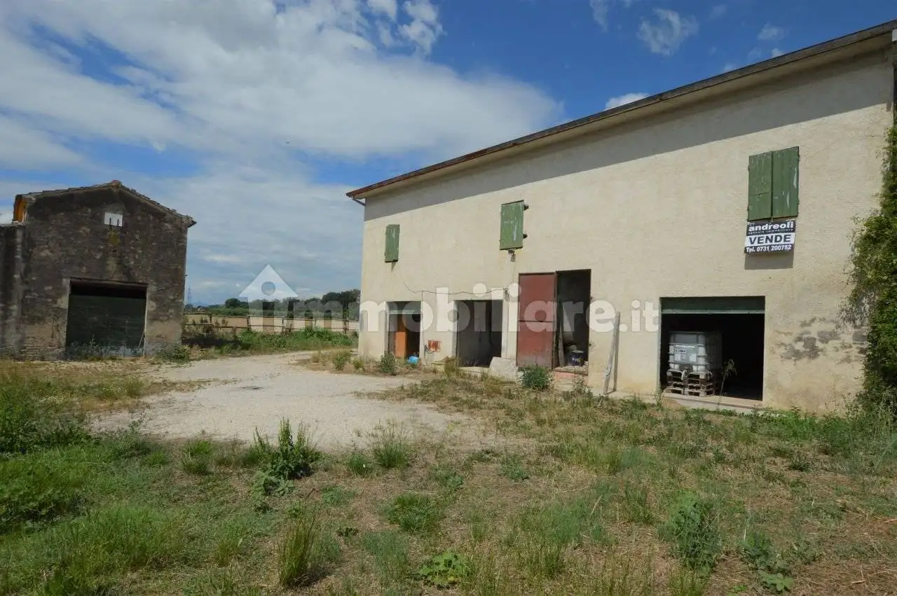 Villa in vendita a Jesi