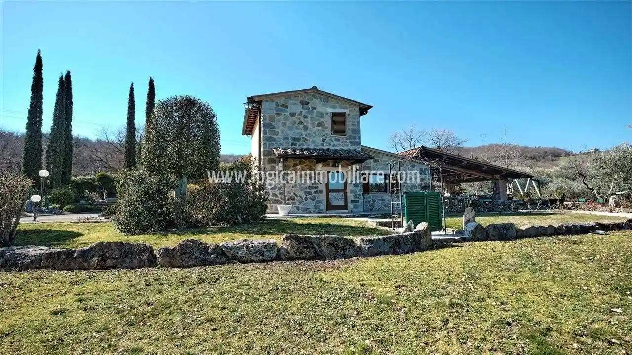 Rustico - Casale in vendita a Castiglione d'Orcia