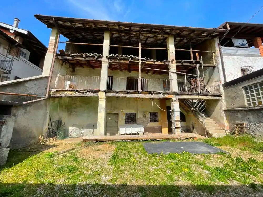 Casa indipendente in vendita a Casnigo