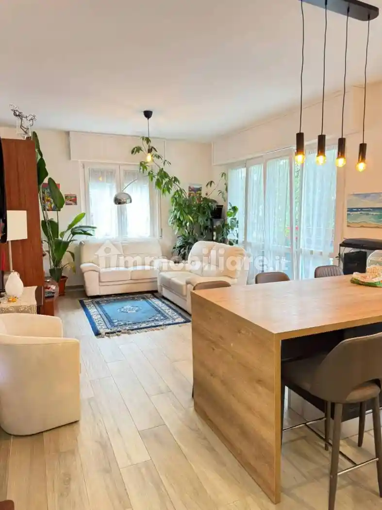 Appartamento in vendita a Canzo