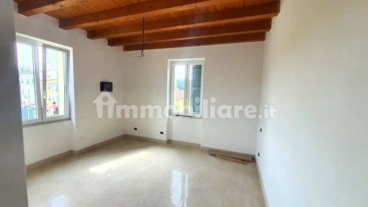 Appartamento in vendita a Sarzana