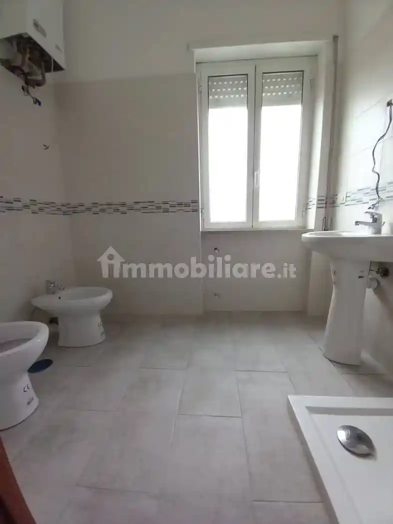 Trilocale via Ranuccio Bianchi Bandinelli 21, Anagnina, Roma - foto 4