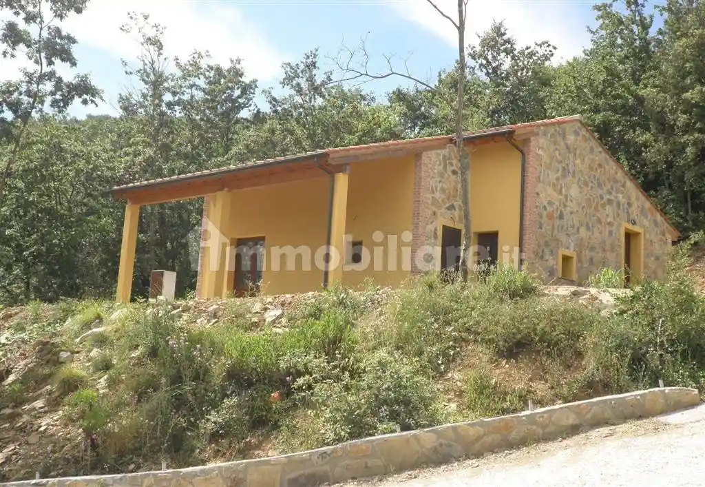 Villa in vendita a Monteverdi Marittimo
