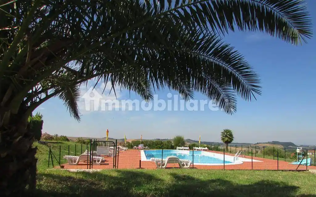 Appartamento in vendita a Castellina Marittima