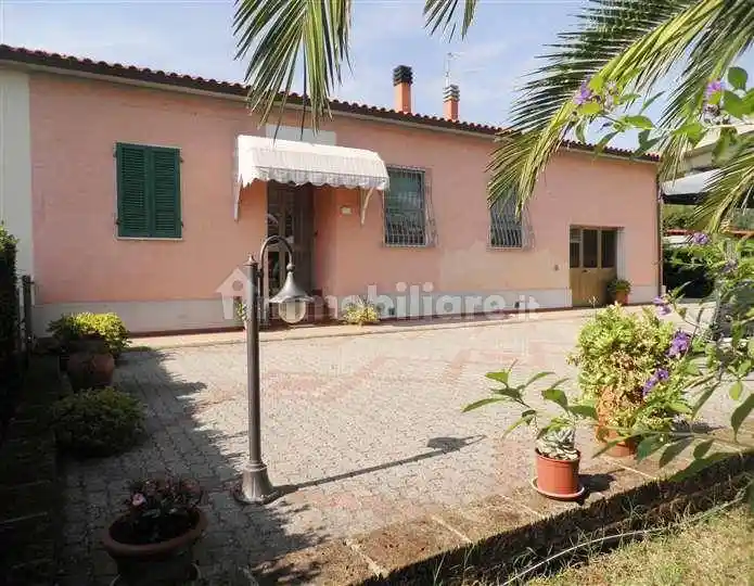 Appartamento in vendita a Rosignano Marittimo