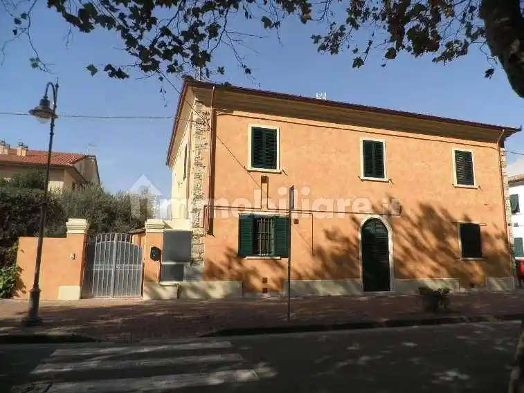 Appartamento in vendita a Rosignano Marittimo