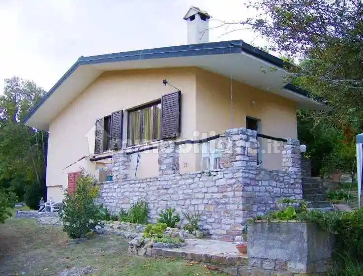 Villa in vendita a Monteverdi Marittimo