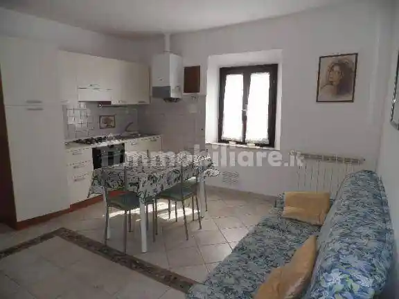 Appartamento in vendita a Castellina Marittima