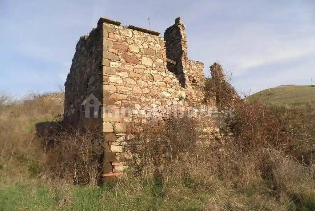 Rustico - Casale in vendita a Montecatini Val di Cecina