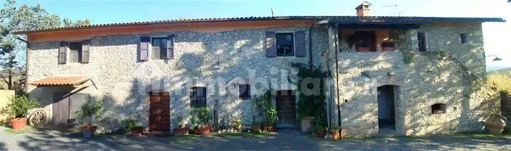 Rustico - Casale in vendita a Rosignano Marittimo