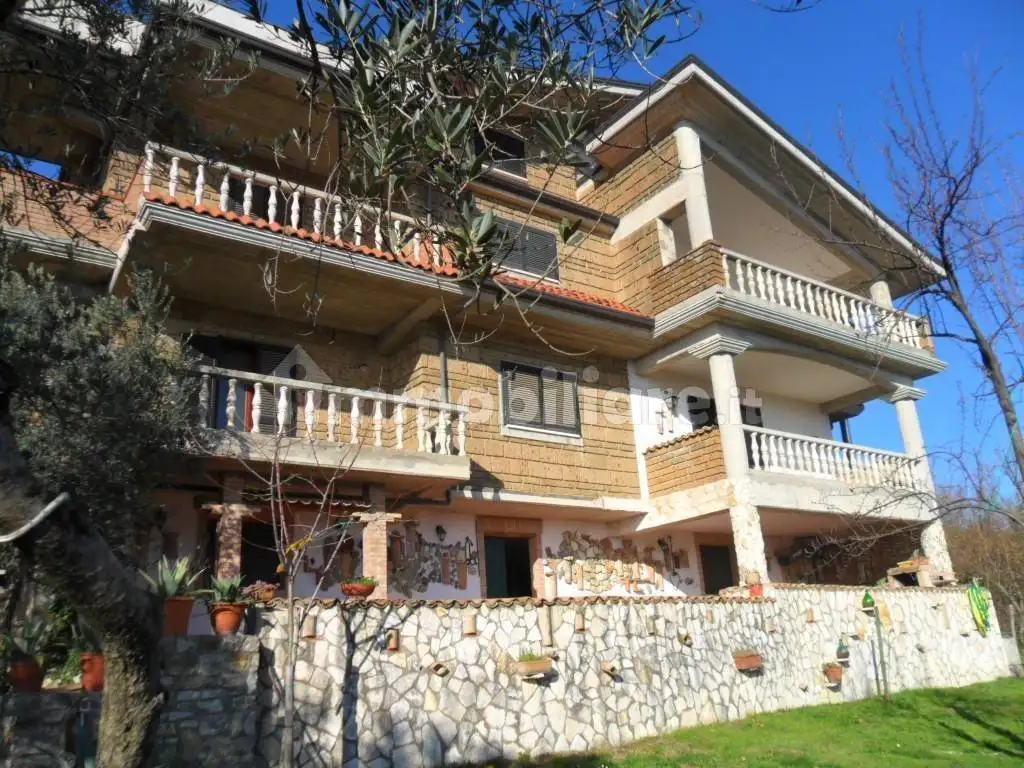 Villa in vendita a Capriglia Irpina