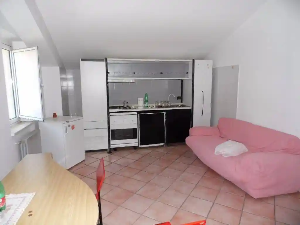 Bilocale buono stato, terzo piano, Centro, Monteforte Irpino - foto 3