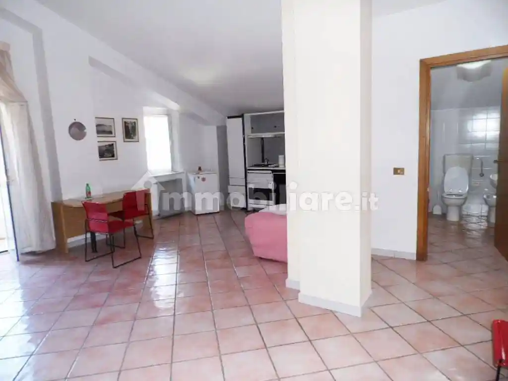 Bilocale buono stato, terzo piano, Centro, Monteforte Irpino - foto 4