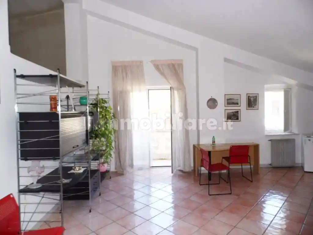 Bilocale buono stato, terzo piano, Centro, Monteforte Irpino - foto 5