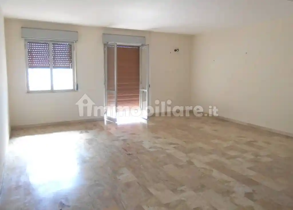 Quadrilocale da ristrutturare, terzo piano, Ravagnese, Reggio Calabria - foto 2