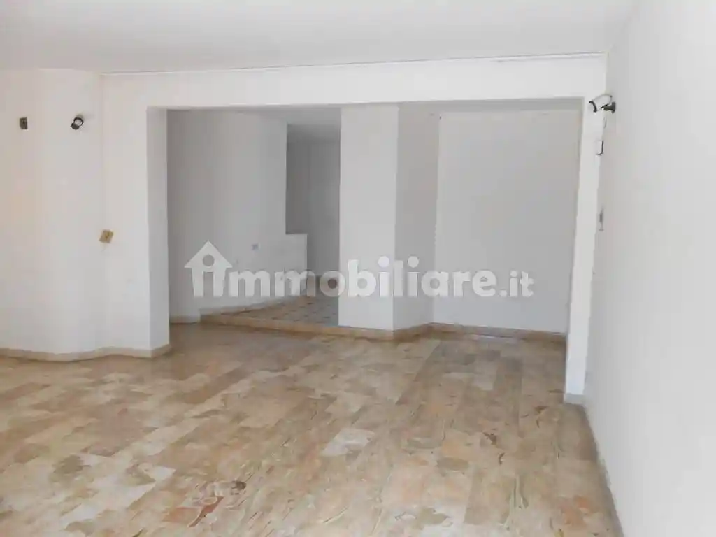 Quadrilocale da ristrutturare, terzo piano, Ravagnese, Reggio Calabria - foto 3