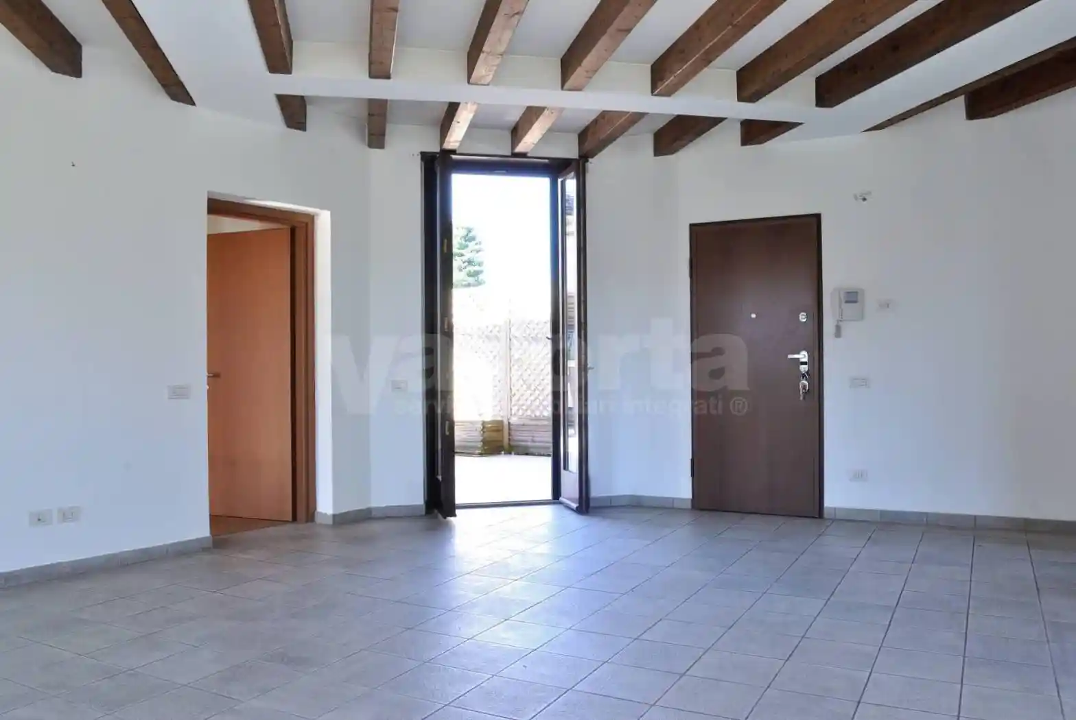 Appartamento in affitto a Albiate