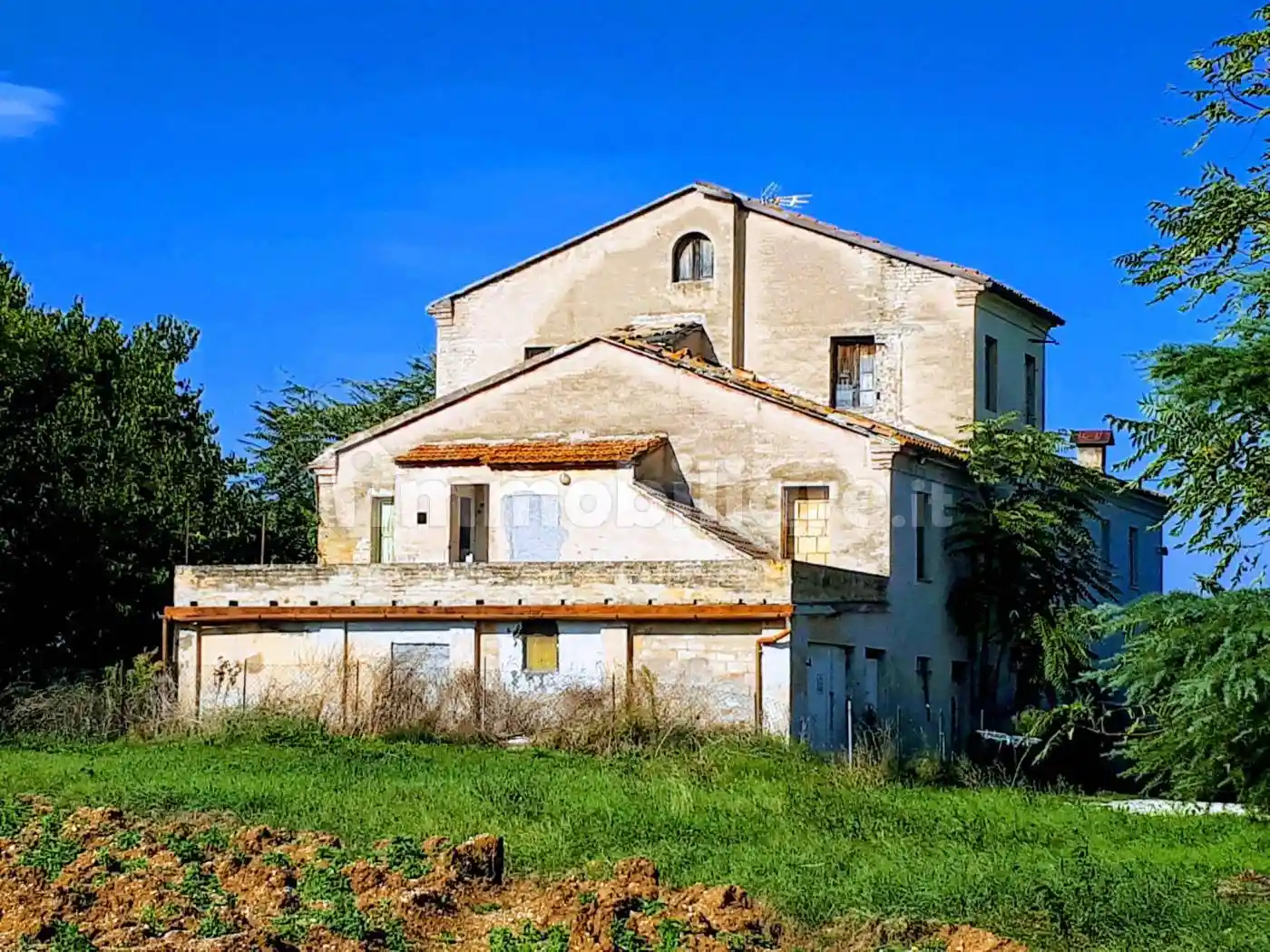 Rustico - Casale in vendita a Monsano