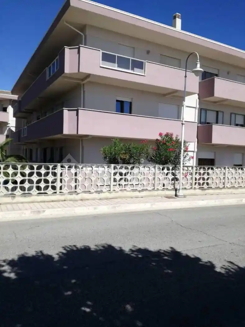 Quadrilocale via Aldo Moro, 15, Centro, Atri - foto 2