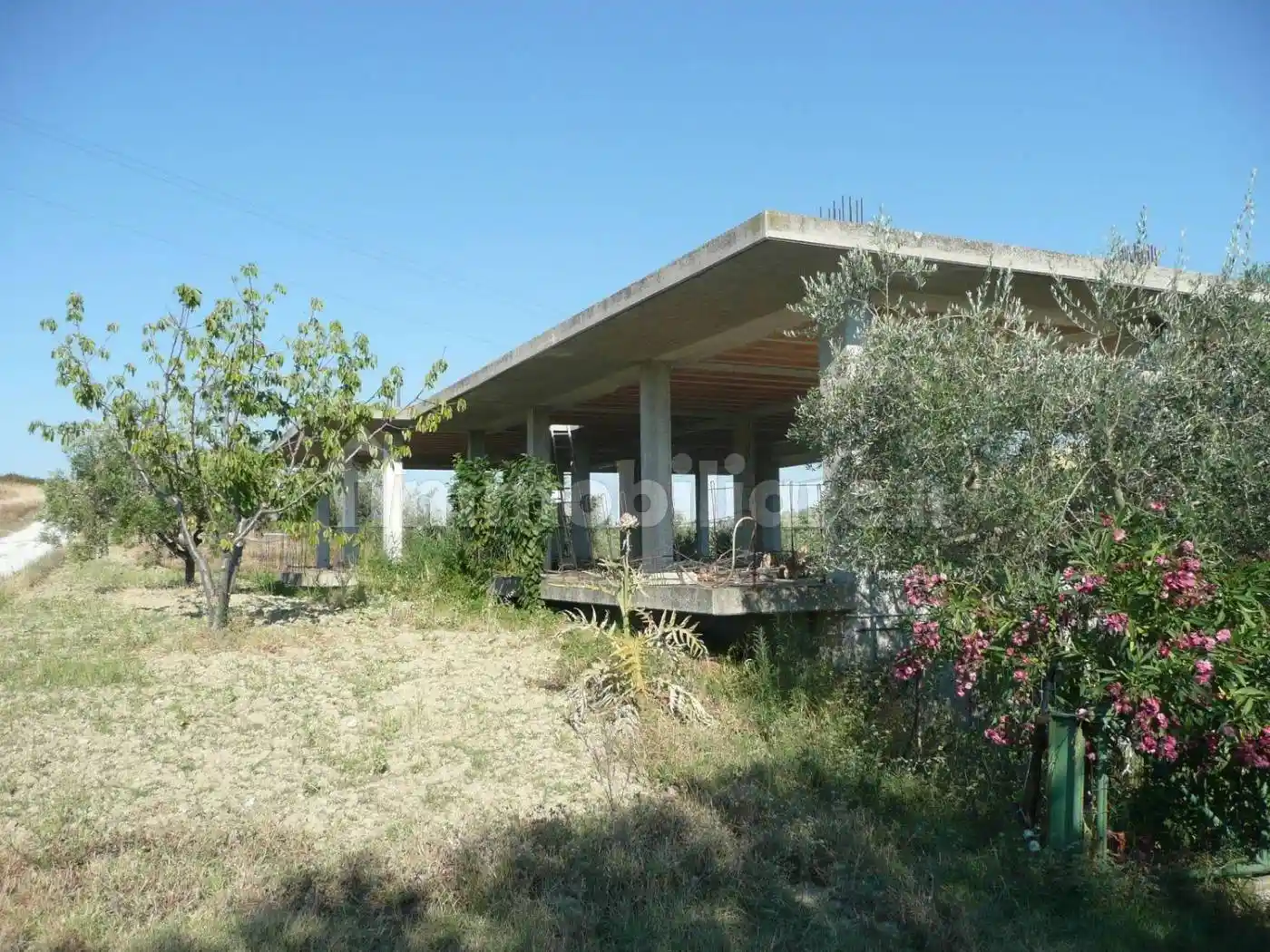 Villa unifamiliare, buono stato, 300 m², Centro, Notaresco - foto 2