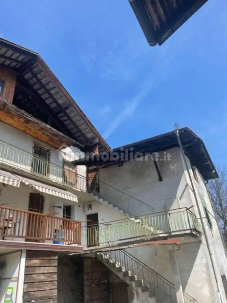 Casa indipendente in vendita a Roncegno Terme