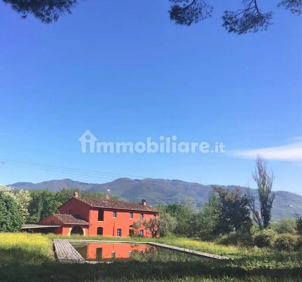 Rustico - Casale in vendita a Capannori