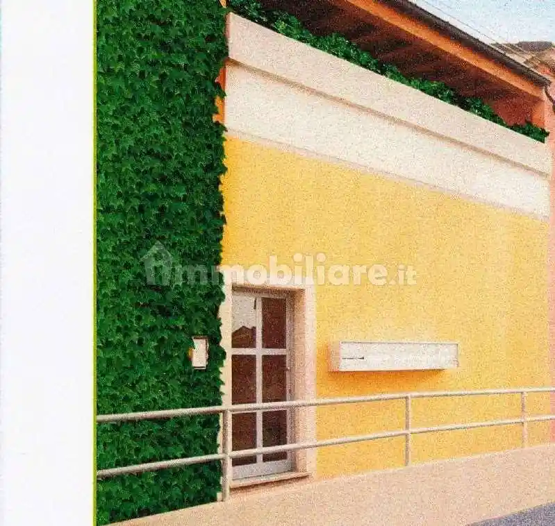 Palazzo - Edificio in vendita a Piacenza