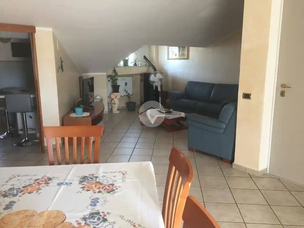 Trilocale via enrico fermi 2, Tivolille Pasquali Merenzata, Mendicino - foto 3