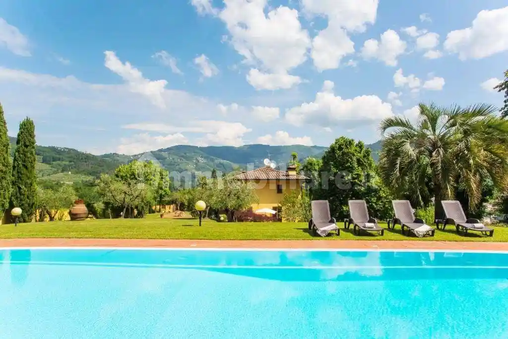 Villa in vendita a Lucca
