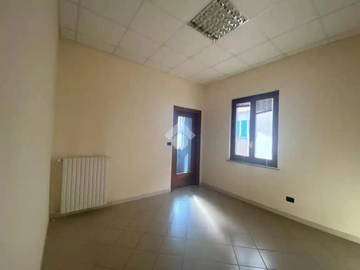 Quadrilocale via Guglielmo Marconi 3, Centro Storico, Chieri - foto 4