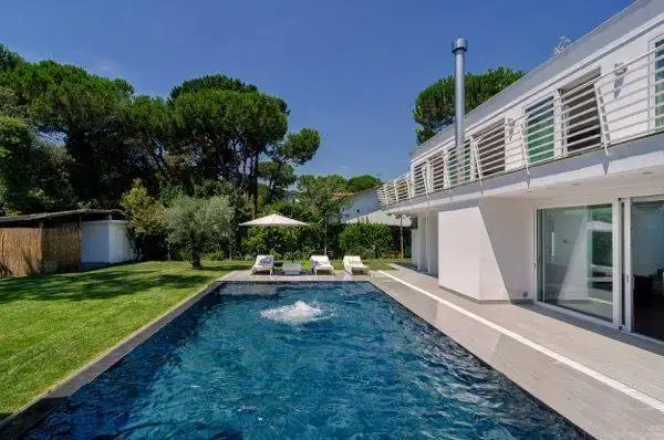 Villa in affitto a Massa