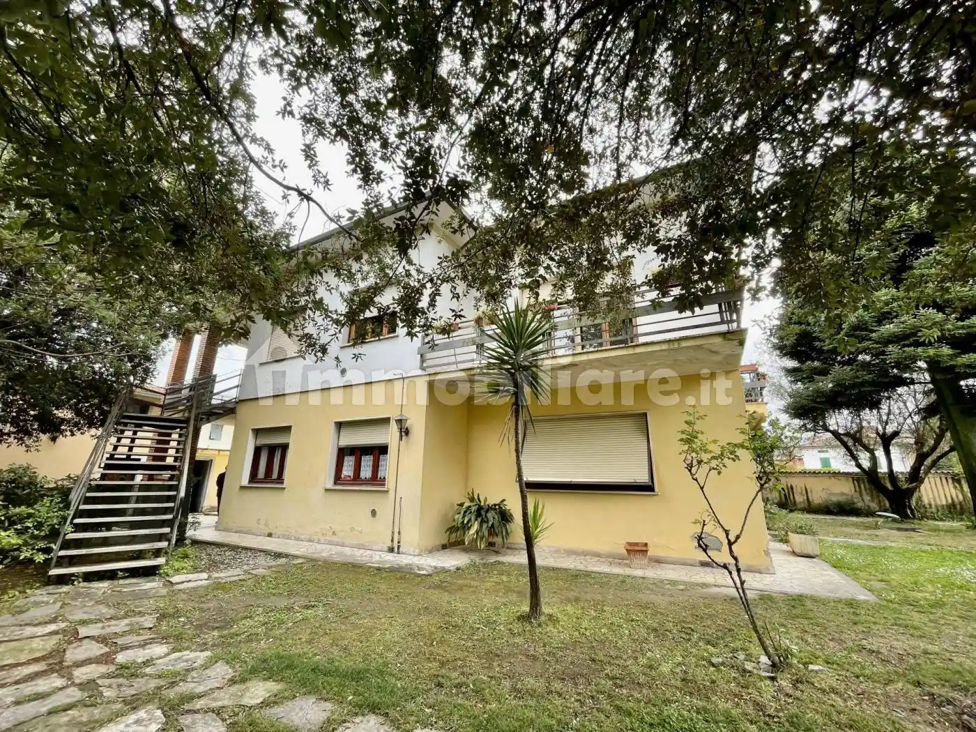 Villa in vendita a Lucca