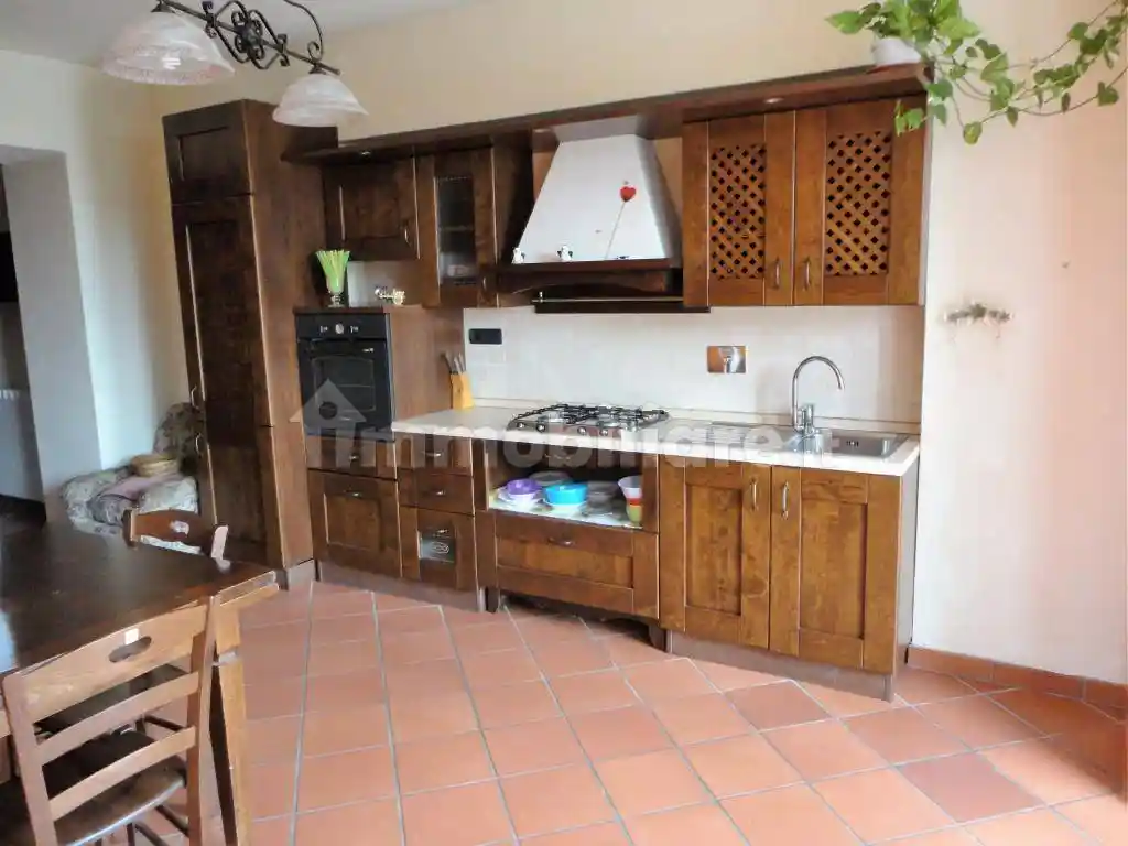 Appartamento in affitto a Sarzana
