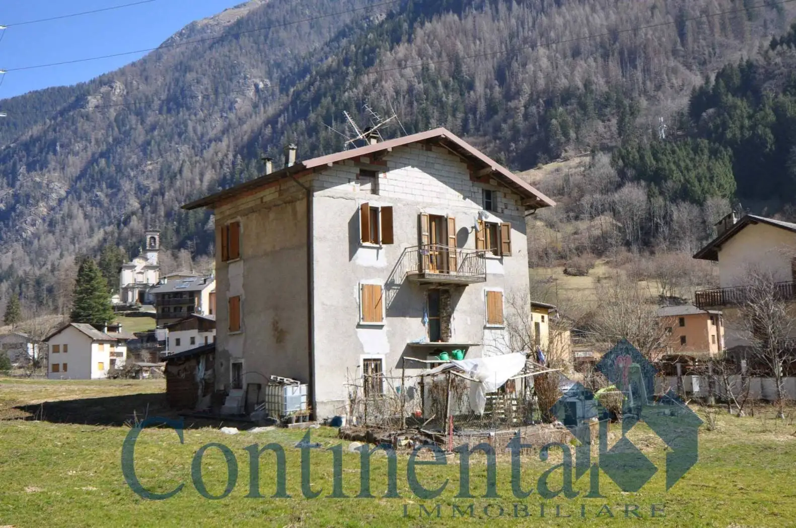 Casa indipendente in vendita a Isola di Fondra