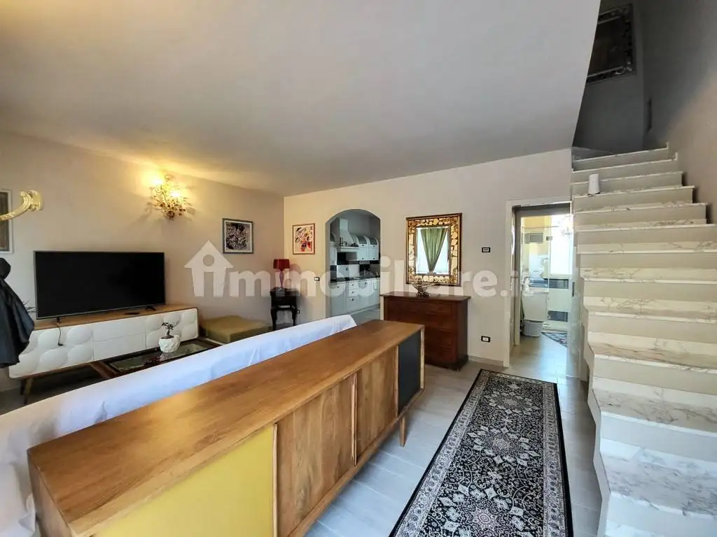 Casa indipendente in vendita a Cascina