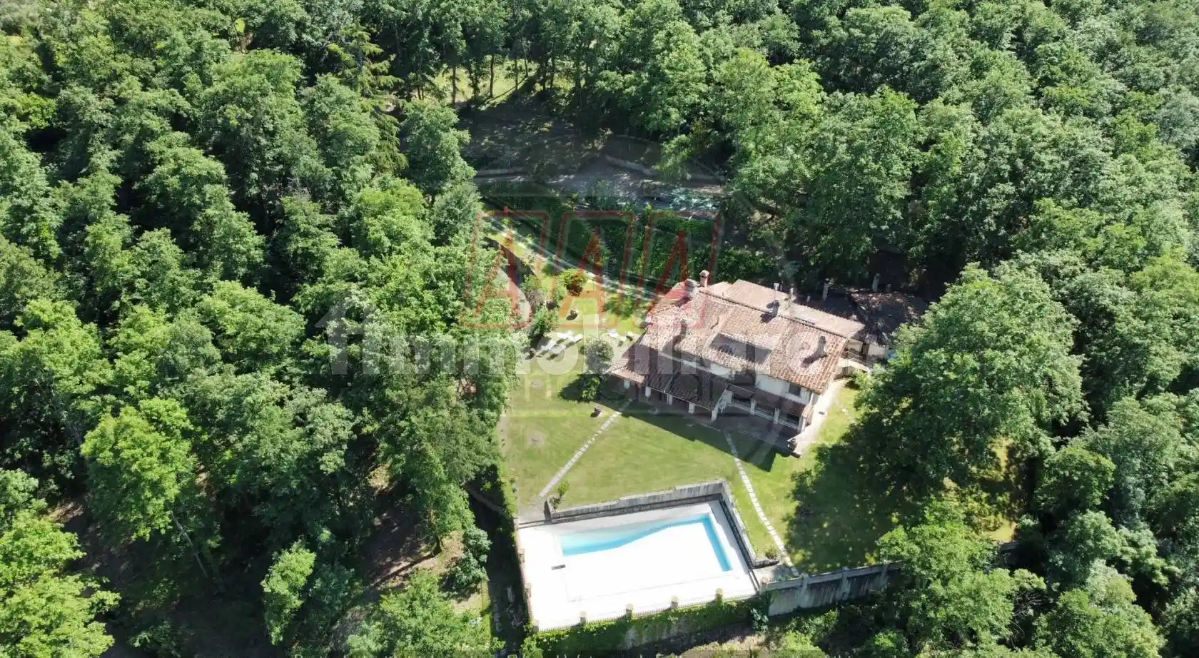 Villa in vendita a Arezzo