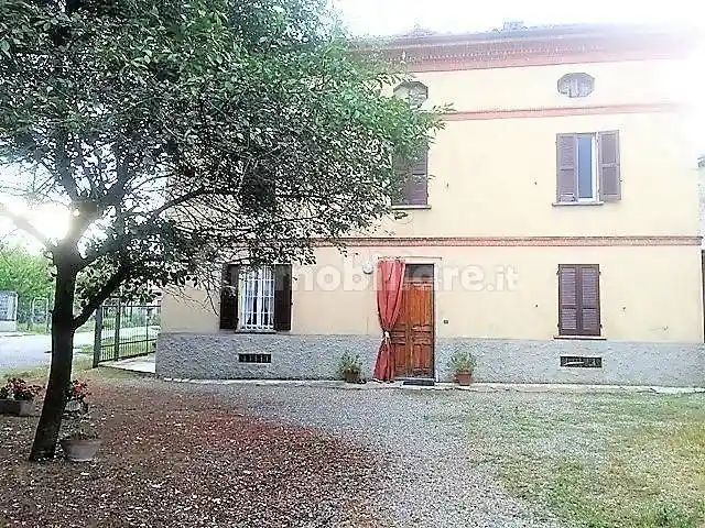 Villa in vendita a Santa Giuletta