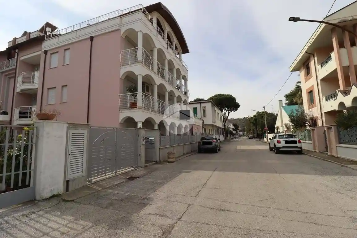 Bilocale via Milano 16, Centro, Giulianova - foto 4