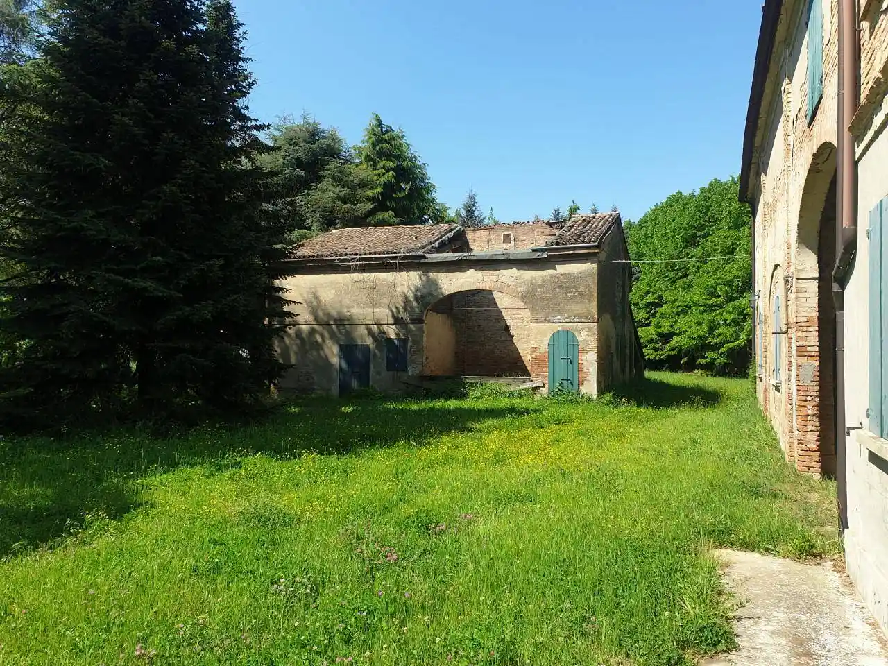 Rustico - Casale in vendita a Rolo