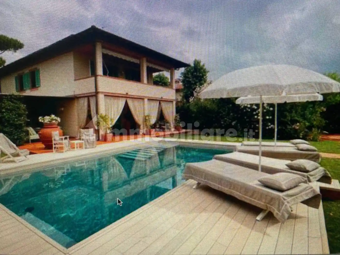 Villa in affitto a Forte dei Marmi