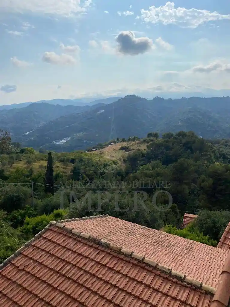 Appartamento in vendita a Perinaldo