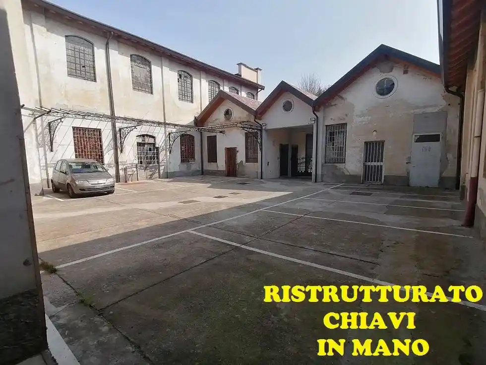 Palazzo - Edificio in affitto a Busto Arsizio