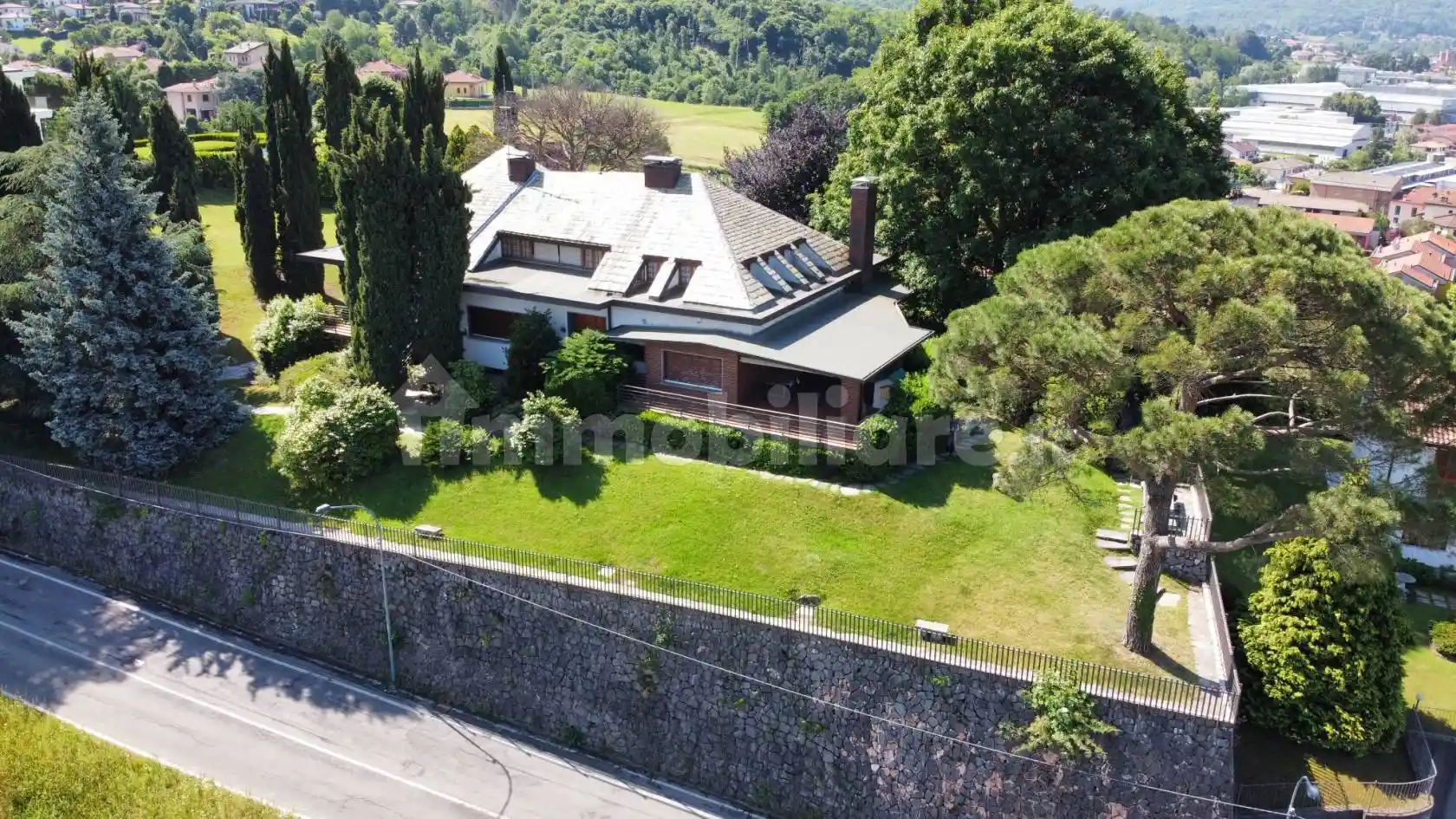 Villa in vendita a Oggiono