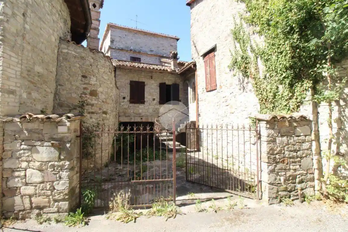 Rustico - Casale in vendita a Langhirano