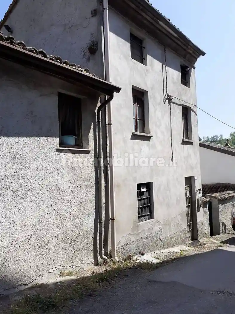 Rustico - Casale in vendita a Godiasco Salice Terme