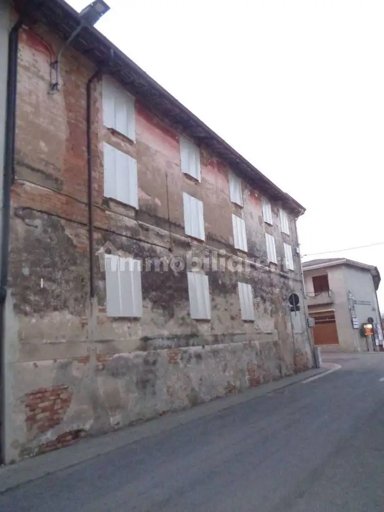 Casa indipendente in vendita a San Bassano