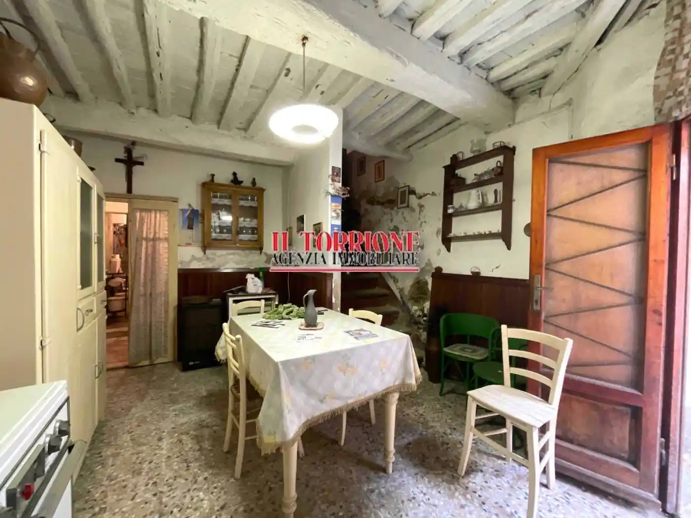 Casa indipendente in vendita a Uzzano